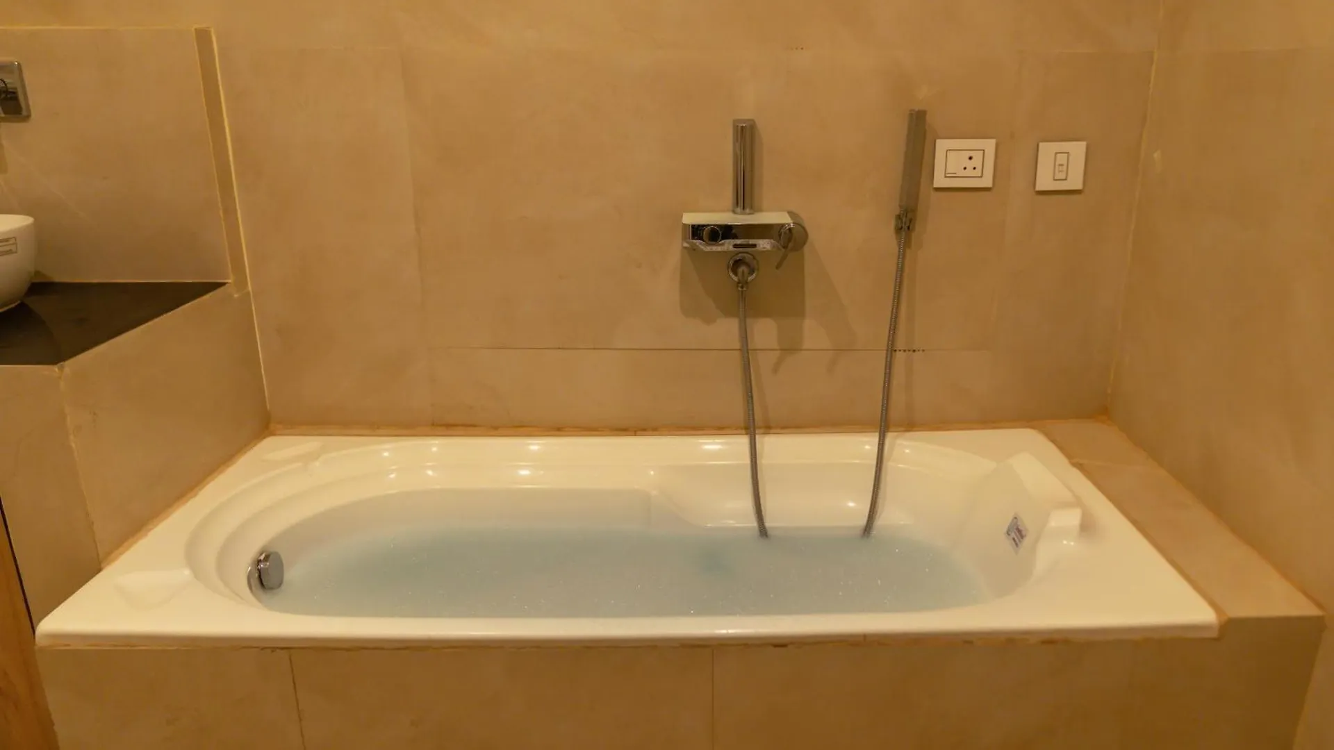 The Lavish Stay バラナシ 0*,